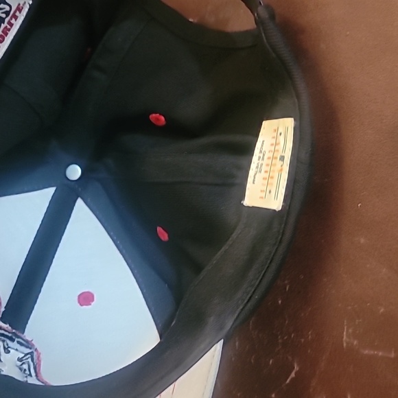 Cleavland Indians Hat - Picture 4 of 4